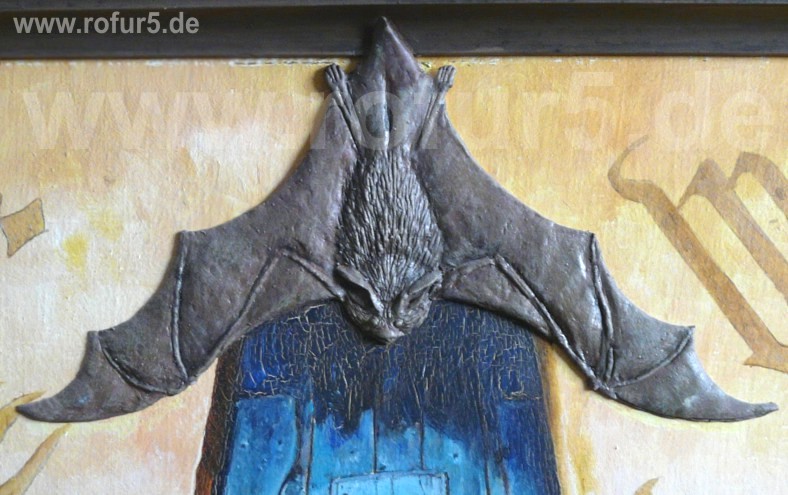 Rolf Fuhrmann, Malerei: "Wer aber...", Flachrelief Fledermaus.